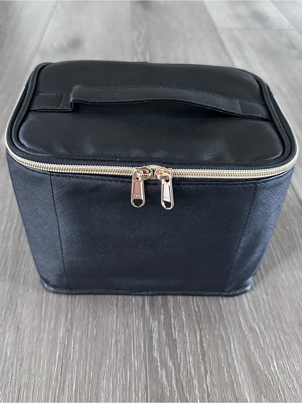 NWOT Makeup Bag Organizer